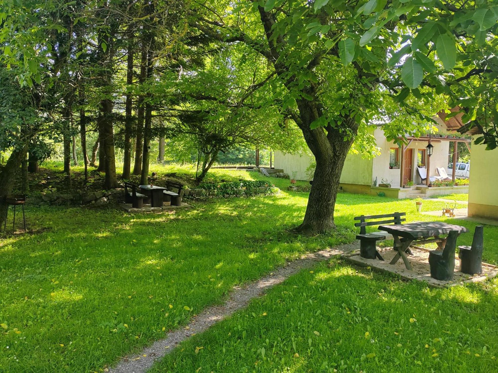 Hotel Stari Mlin Korenica Exterior foto